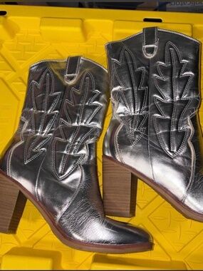Silver cowgirl boots